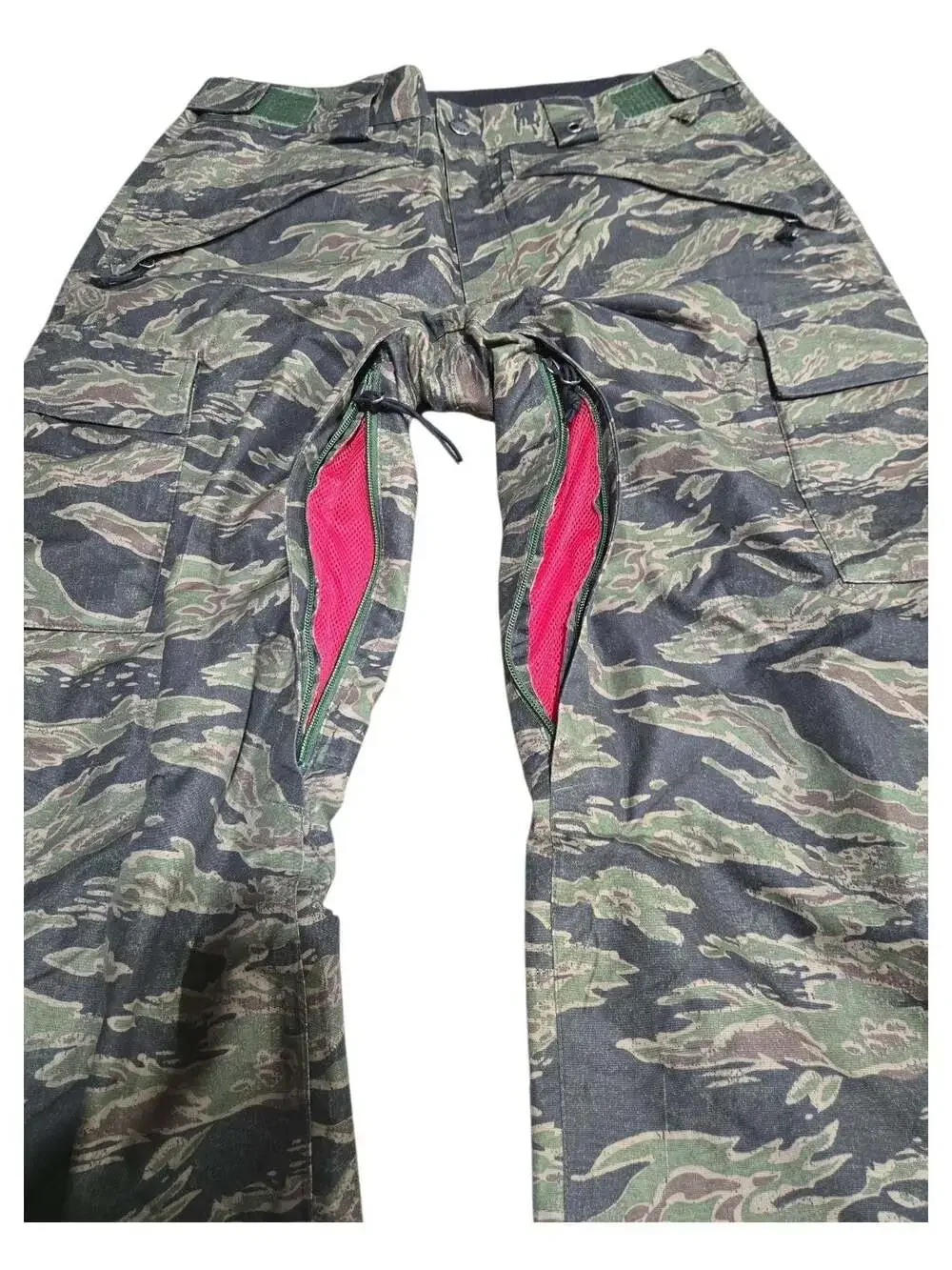 The North Face Tiger Stripe Camo Snow Pants Men's Size M